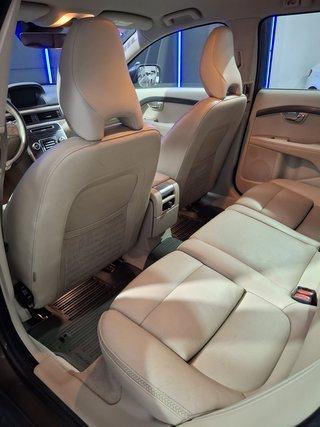 VOLVO XC70 II D4 181