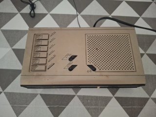 Radio Reloj Despertador Oskar AM/FM