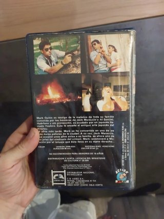 VHS Policia de dia, vengador de noche