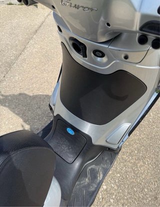 Piaggio Beverly 250 Maxi Scooter Plata