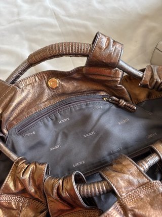Bolso Loewe Dorado