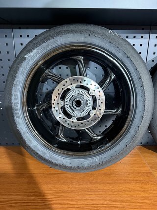Llantas carbono M1000RR