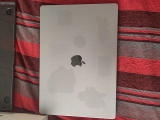 MacBook Pro 16 m2 max 2023