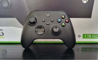 Xbox Series S Negra + Mando