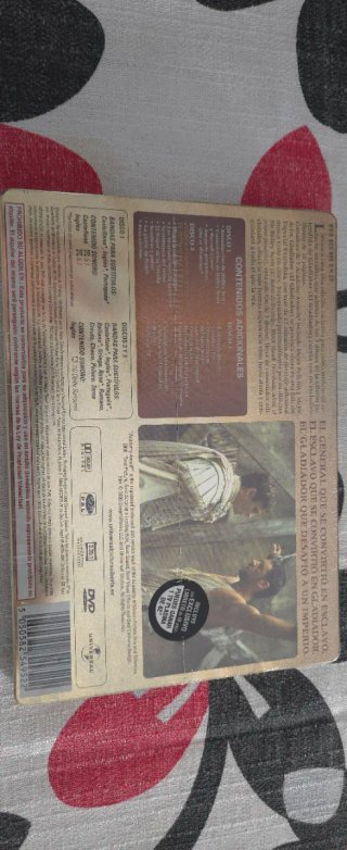 DVD abiertos y sellados (2/2).