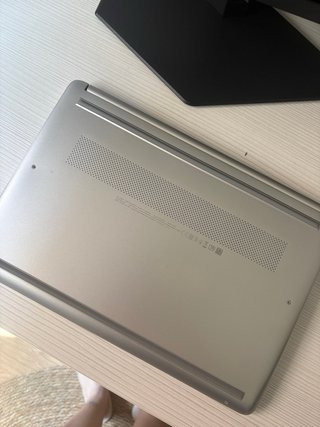 Portátil HP 14s- i3