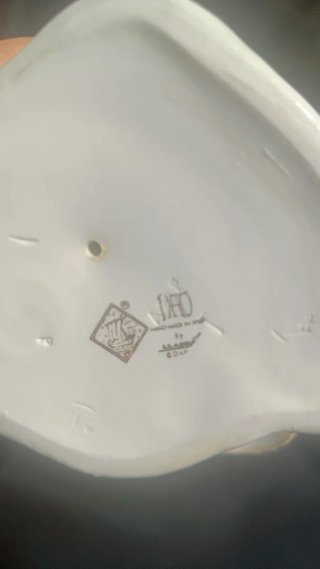 Figura Lladró Niña con Mariposa Porcelana