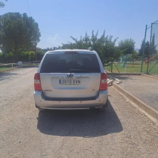 KIA Carnival 2010