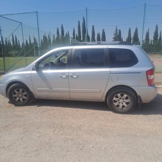KIA Carnival 2010