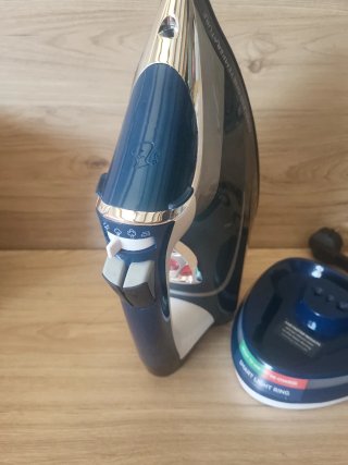 Plancha Vapor Inalámbrica Russell Hobbs