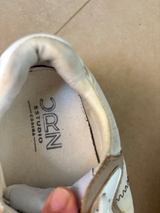 Zapatillas Mujer Beige y Blanco