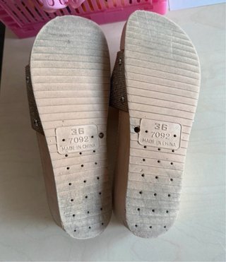Ciabatte oro e beige n. 36