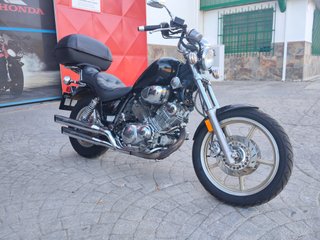 Yamaha Virago 1100 Custom Negra