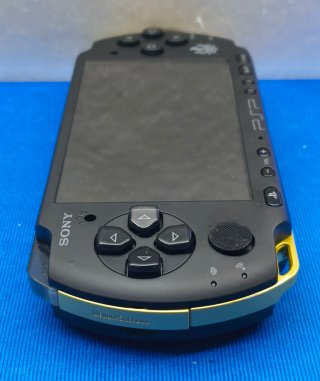CONSOLA PSP 2000 CARCASA MONSTER HUNTER LEE ABAJO