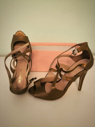 Nuevos Zapatos de baile dorados Talla 36