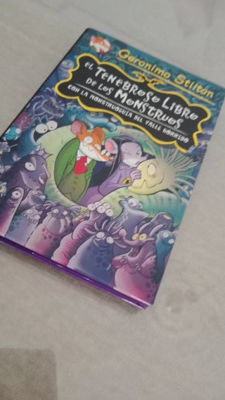 El tenebroso libro de los monstruos