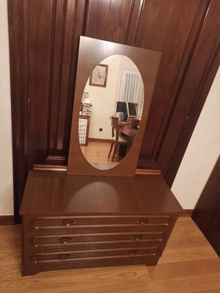 2 Camas 90cm Madera + Mesita + Tocador