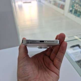 iPhone 15 Pro Max 256GB Blanco Usado Sin Caja.