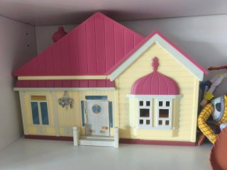 Casa de juguete Bluey con personajes incluidos