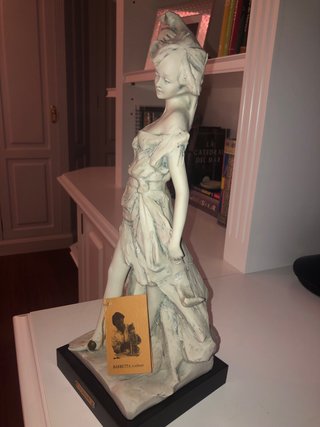 Escultura Ninfa Piedra y Madera