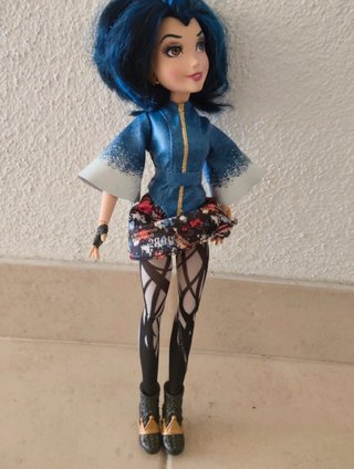 Boneca Evie Disney Descendentes Hasbro