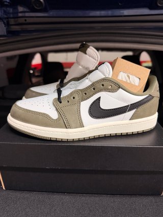 Nike Jordan 1 Low Verde Oliva Blanco
