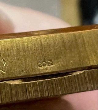 Must de Cartier Tank Reloj Negro y Dorado