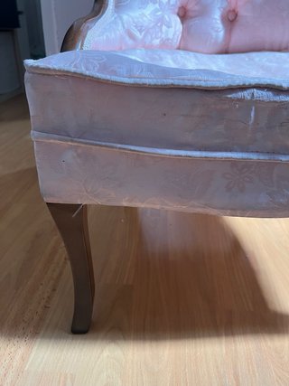Butaca vintage capitoné rosa palo estilo clásico