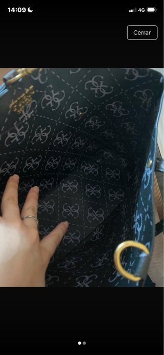 Bolso Guess Negro y Gris