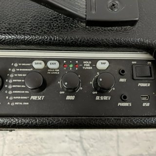 Amplificador Fender Mustang I v2