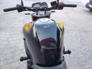 MOTO Yamaha FZ6 N S2 98CV Naked