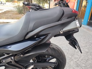 MOTO Yamaha FZ6 N S2 98CV Naked