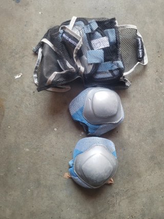 Patines Boomeran con bolsa y protecciones