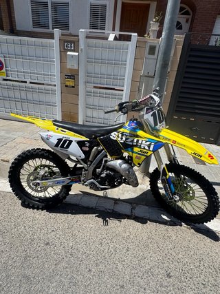 Suzuki RM 125 Motocross