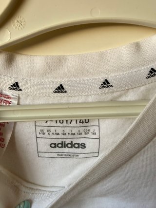 Camiseta Adidas Blanca con Rayas Negras