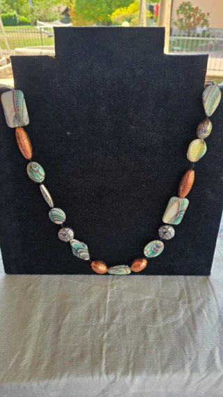 Collana lunga 45cm con perle color argento e verde