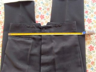 Traje campero completo con dos camisas.