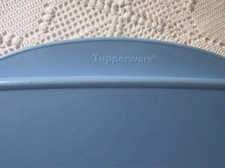 Panera o bizcochera Tupperware azul