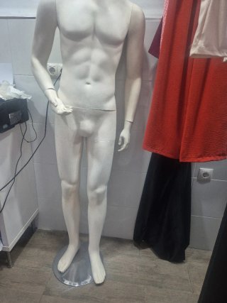 Maniquí de hombre blanco
