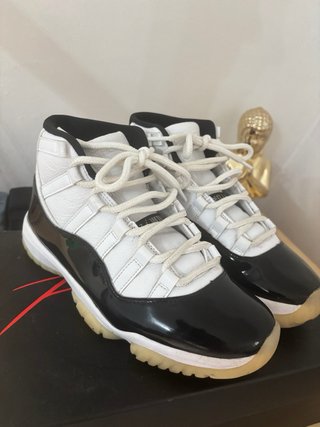 Scarpe Jordan Uomo Bianche e Nere 41