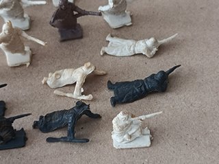 SOLDADITOS DE PLÁSTICO BEDUINOS MONTAPLEX