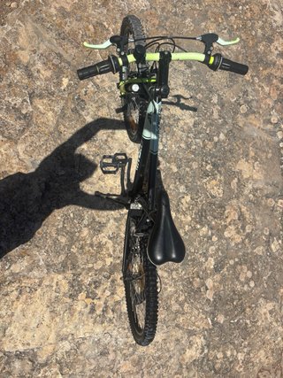 Bicicleta Btwin Montaña Negra y Amarilla