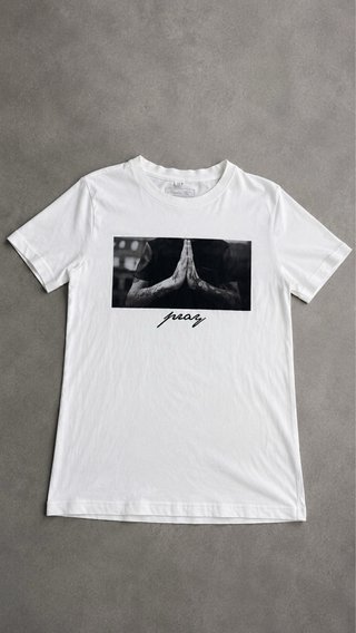 Camiseta blanca con estampado