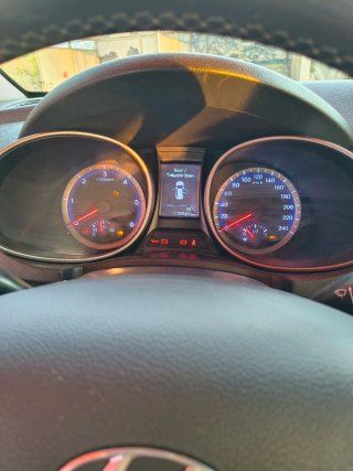 Hyundai Grand Santa Fe 2016