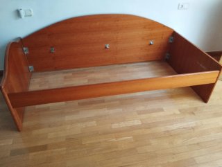 Cama nido de madera y metal