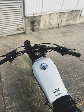 YAMAHA SR250 SRM ED.004 · BRAT STYLE · RESTAURADA