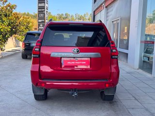 TOYOTA Land Cruiser 2.8 D4D VX