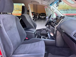 TOYOTA Land Cruiser 2.8 D4D VX