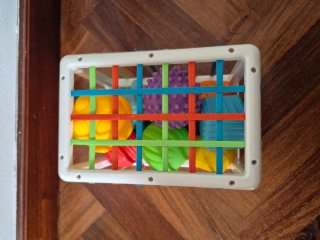 Cubo clasificador de colores