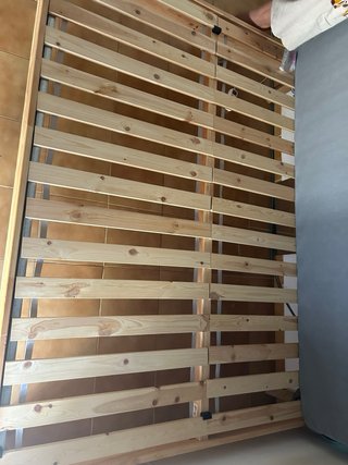 Somier de madera precio negociable